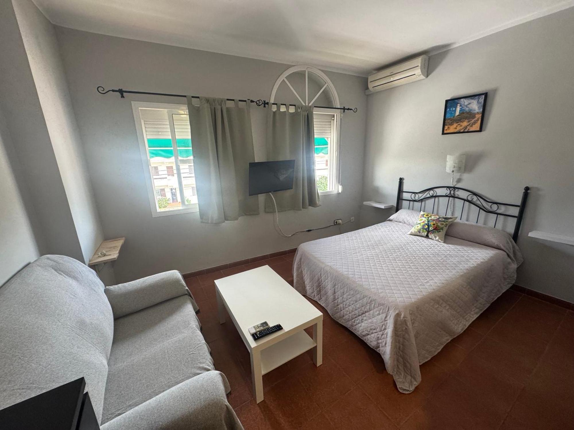 Hostal Miramar Los Canos De Meca Dış mekan fotoğraf