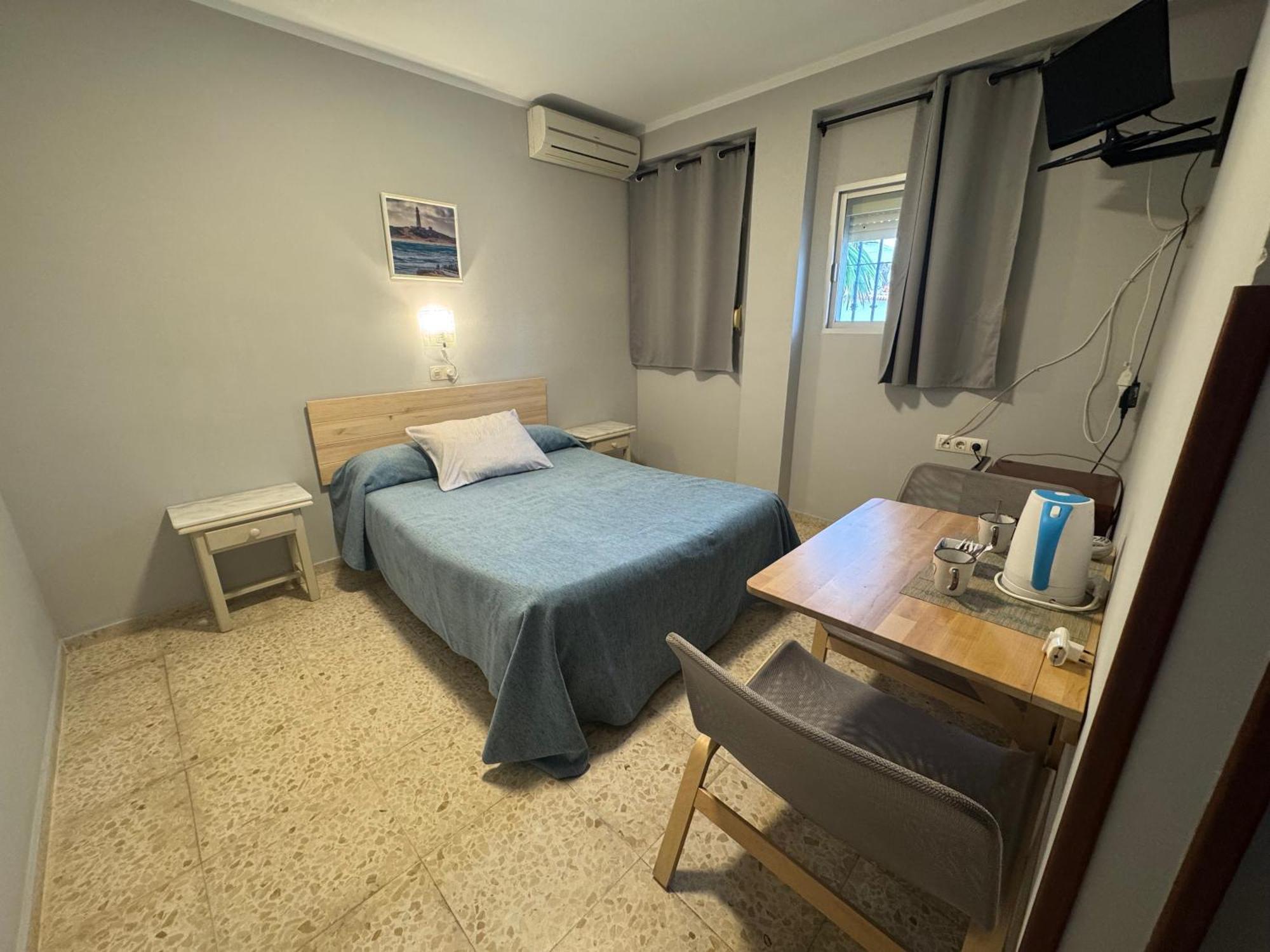 Hostal Miramar Los Canos De Meca Dış mekan fotoğraf